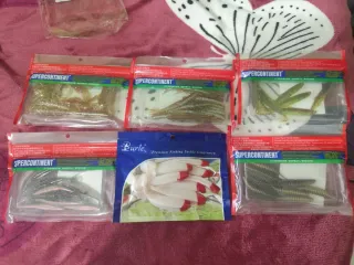 Señuelos de pesca varios