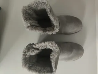 Stivali UGG Taglia 38 Grigi