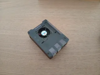 Raspberry Pi 4B 2GB con cables