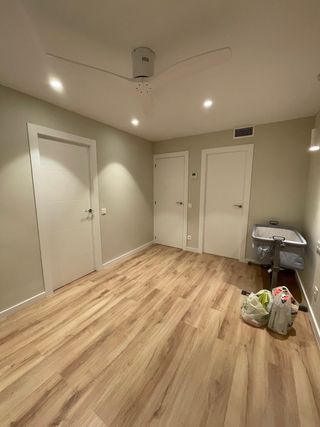 Madera puertas y cocinas