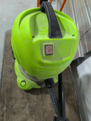 Lijadora de techo y pared Titan con aspirador