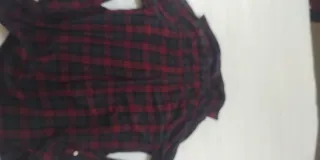 Camisa estampada mujer talla M y otra de cuadros .