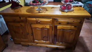 Mueble de almacenaje, alacena, de pino  comedor