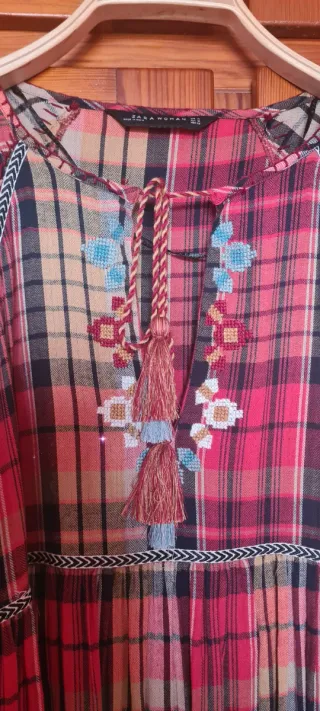 Vestido largo cuadros Zara