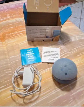 Echo Dot con orologio 4ª Gen Turchese