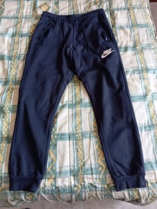 Pantalón chándal Nike Club Fleece Negro