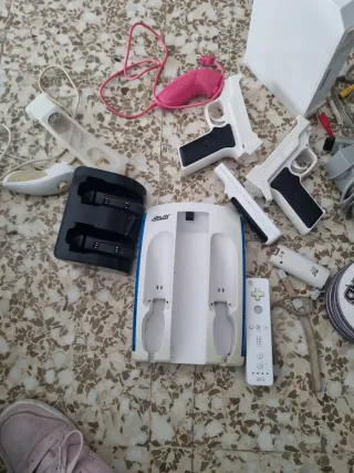Consola Wii con mandos y juegos