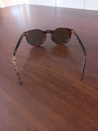 Occhiali da sole tartarugati