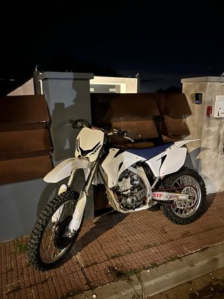 Yamaha YZ 250cc 4T 2007