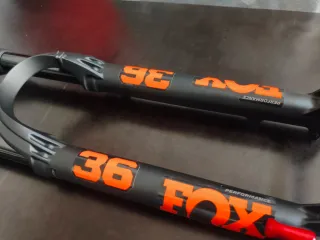 🆕FOX 36 FLOAT 29" 160MM GRIP 3 POS.