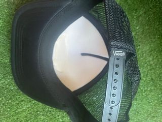 Gorra Vans Off The Wall Blanca y Negra