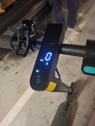 Patinete Eléctrico AMG Petronas F1 Team