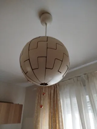 Lámpara colgante diseño moderno.