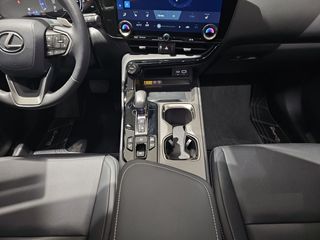 Lexus NX 450h+ Premium+ 4WD