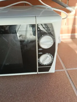 Microondas Ansonic Blanco