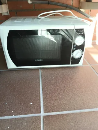 Microondas Ansonic Blanco