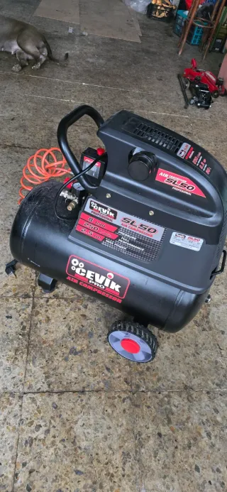 Compresor Cevik SL50 8 Bar