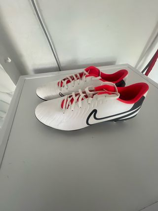 Nike Tiempo Legend 10 Club FG/MG Blancas Rojas