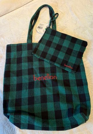 Bolso Benetton cuadros verde y negro