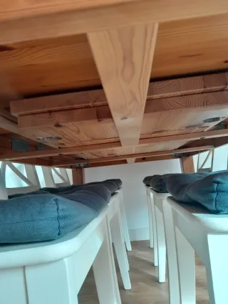 Mesa de 2 m extensible a3m muy buen estado.