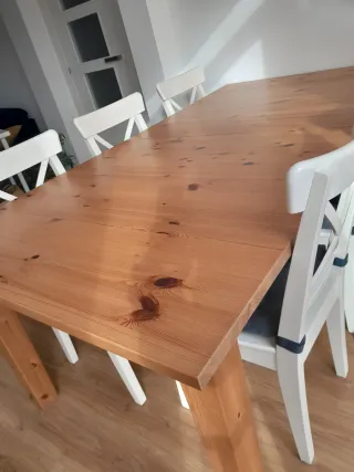 Mesa de 2 m extensible a3m muy buen estado.