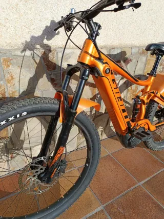 Bicicleta Eléctrica Giant