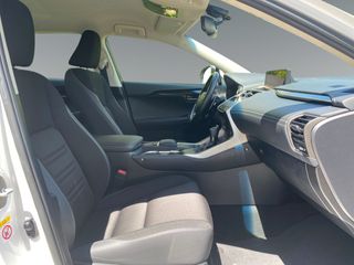 Lexus NX 2.5 300h Business Navigation 2WD