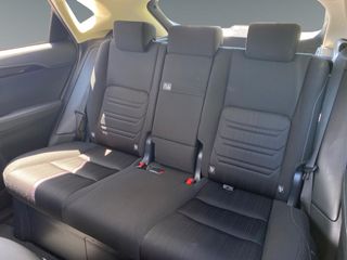 Lexus NX 2.5 300h Business Navigation 2WD