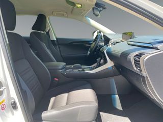 Lexus NX 2.5 300h Business Navigation 2WD