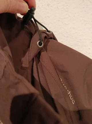 Cazadora marrón con forro estampado