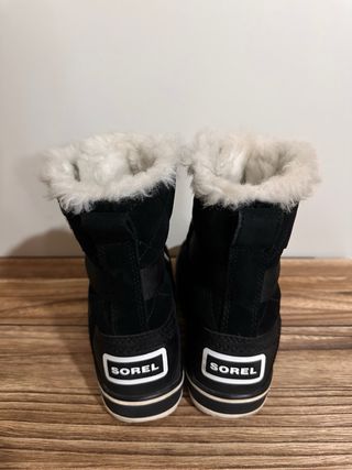 Botas Sorel Negras con Forro de Pelo