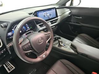 Lexus UX 2.0 300h F Sport Plus