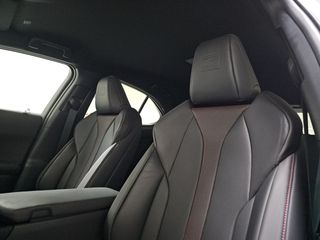 Lexus UX 2.0 300h F Sport Plus