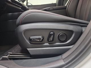 Lexus UX 2.0 300h F Sport Plus