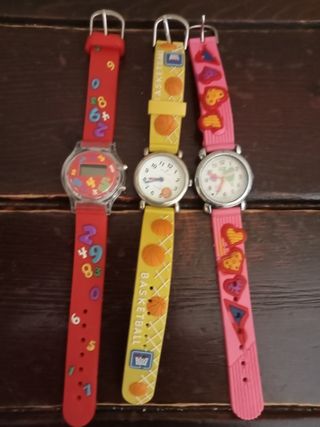 Relojes infantiles .Dos de niña y uno de niño