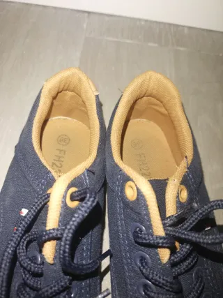 Zapatillas deportivas niño azul