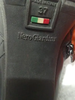 Tronchetto in vera pelle nera