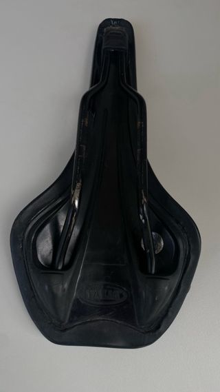 Selim Selle Italia Preto