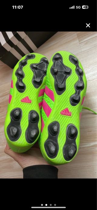 Zapatillas Fútbol Adidas Verde y Rosa