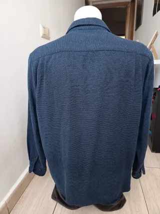 Camisa de hombre azul