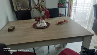 Sofá 3 plazas gris + mesa comedor