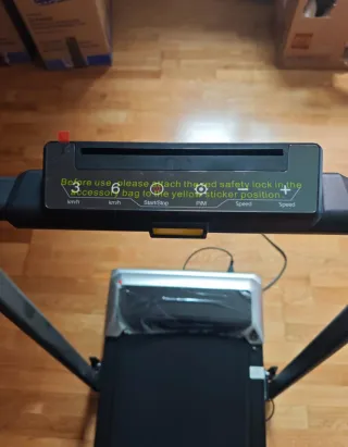 Cinta de correr plegable sin estrenar