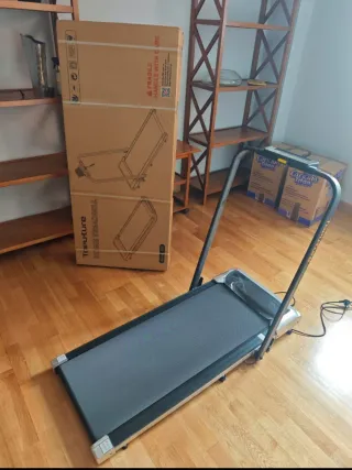 Cinta de correr plegable sin estrenar