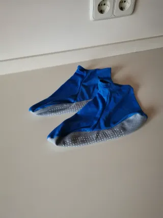 Escarpines piscina antideslizantes