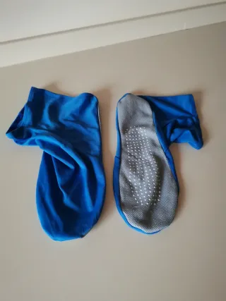 Escarpines piscina antideslizantes