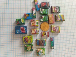 Miniaturas de comida para casas de muñecas