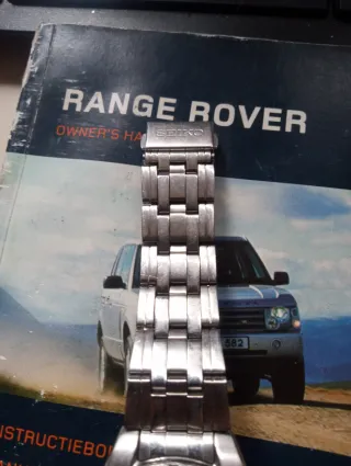 Reloj Seiko Kinetic Plata y Blanco