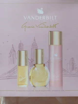 GLORIA VANDERBILT SET