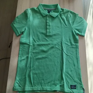 Polo Kiabi infantil verde talla 12 A  144-155 cms