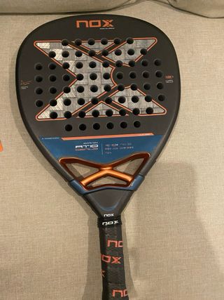 Pala NOX AT10 Genius 18K Agustin Tapia